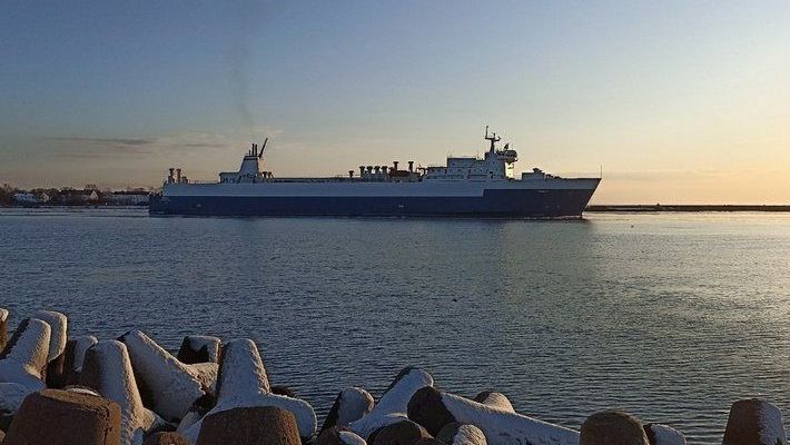 КЖД запустила сервис по доставке грузов паромами из Калининграда в Петербург