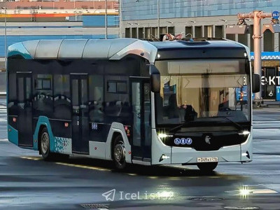 В Москве сняли на фото новый футуристический автобус КамАЗ-52222