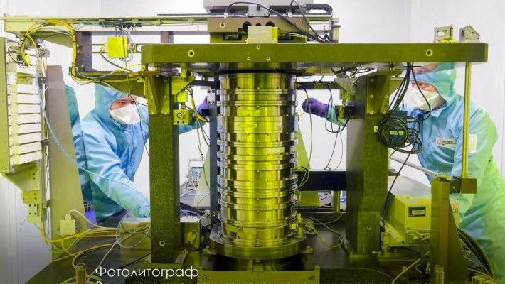 Создан первый отечественный фотолитограф с разрешением 350 нм