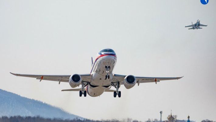 Первый полет обновленного «Суперджета» с российскими двигателями ПД-8